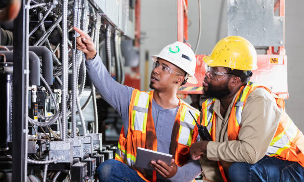 Best Affordable Emergency Electrician  in Bladenboro, NC
