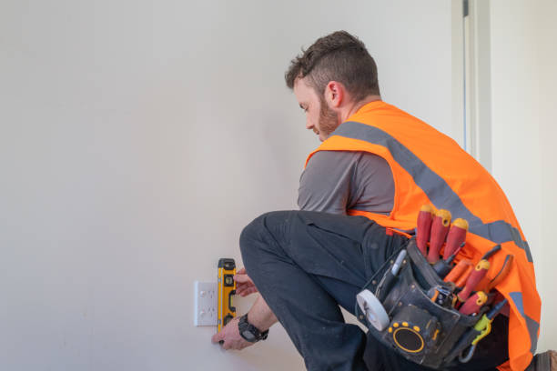 Best Emergency Electrical Repair  in Bladenboro, NC